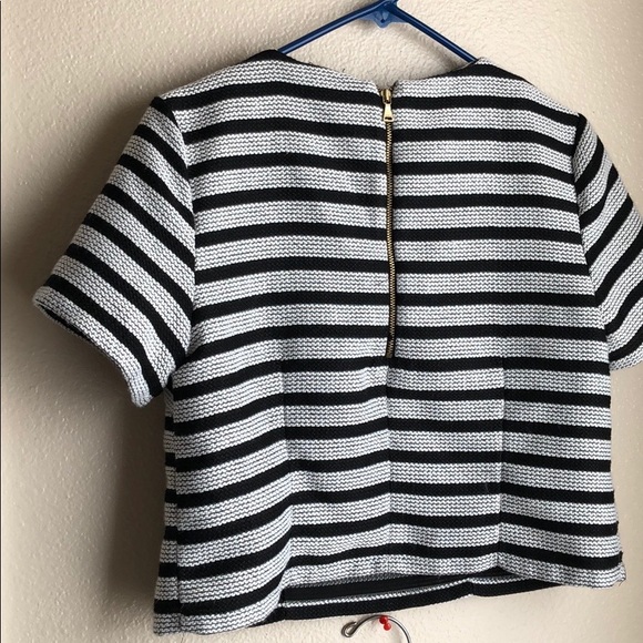 Crop top and mini skirt set - Picture 4 of 5